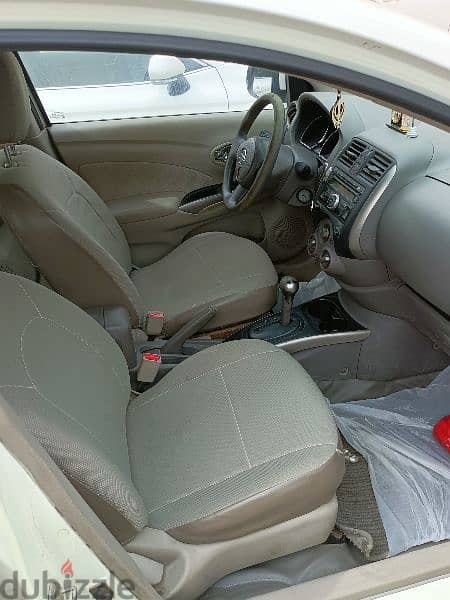 Nissan Sunny 2012 3