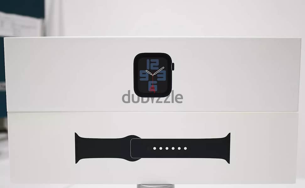 Apple Watch SE (2022) 44mm Midnight Aluminum Case with Sport Band 1