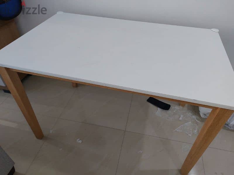 table and single bed 1