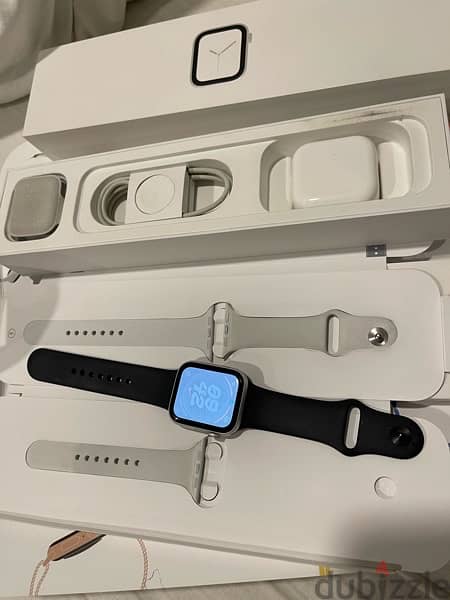 Apple watch series 4 44mm silver GPS+Cellular 1