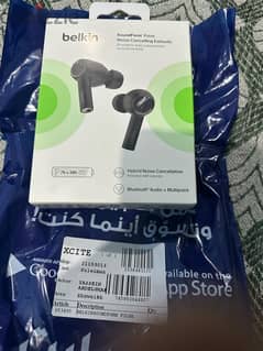 Belkin SoundForm pulse earbuds 0