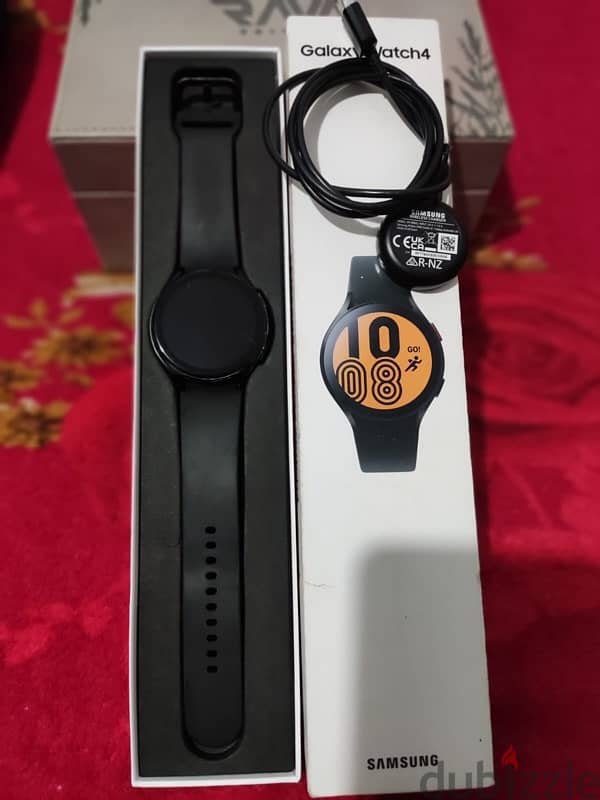 ساعة سامسونج جالكسي واتش ٤ Samsung Galaxy smart watch 4 2