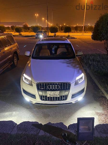 Audi Q7 2010 1