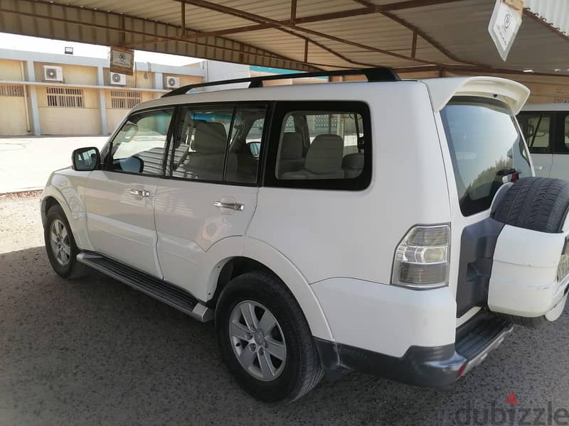 Mitsubishi Pajero 2008 very neat and clean maintenance free 2