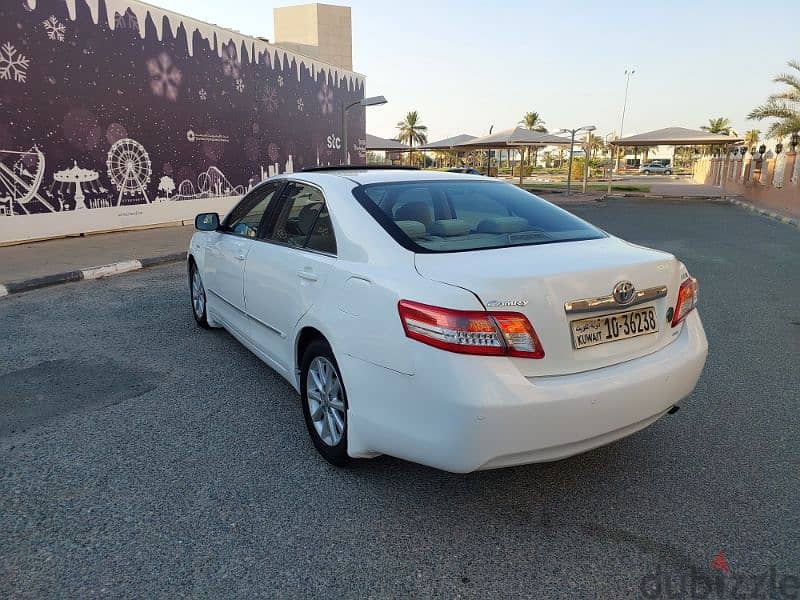 Toyota camry GLX . 2011 6