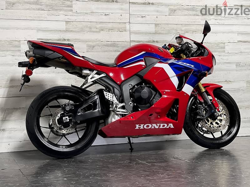 2023 Honda CBR600RR  (+97466574363) 1