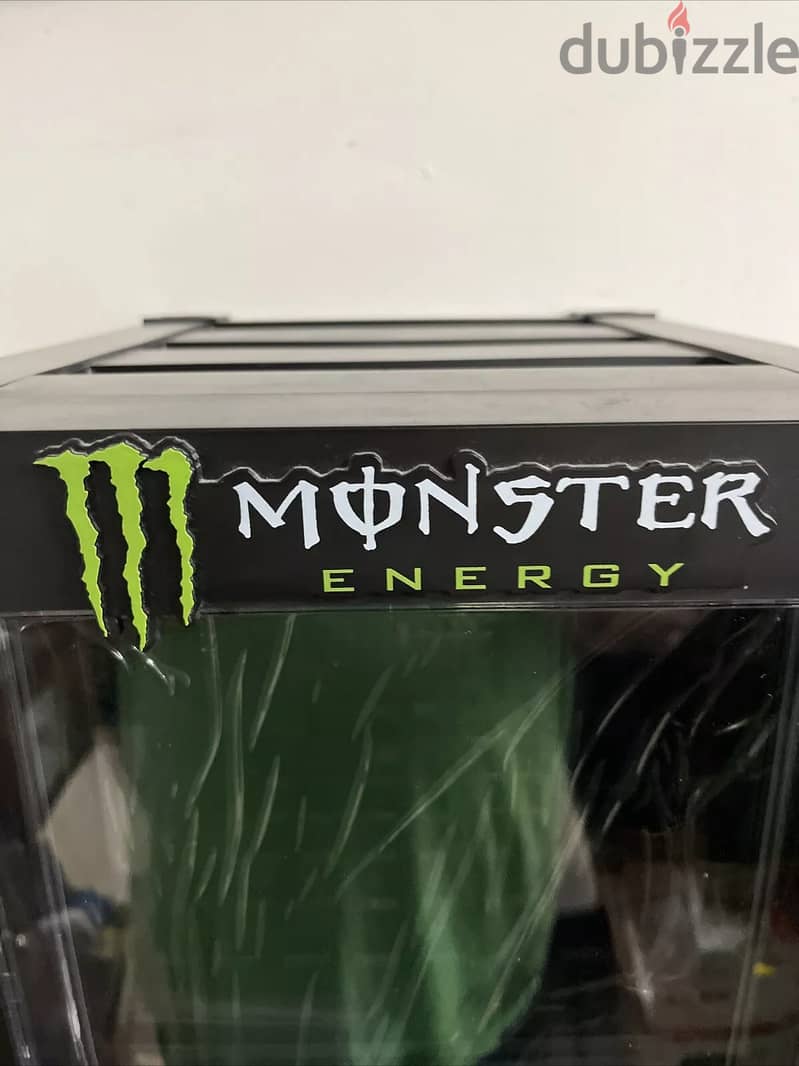 Monster Mini Fridge Cooler G-2 Series TE Cooler 18-Can Capacity - NEW 1