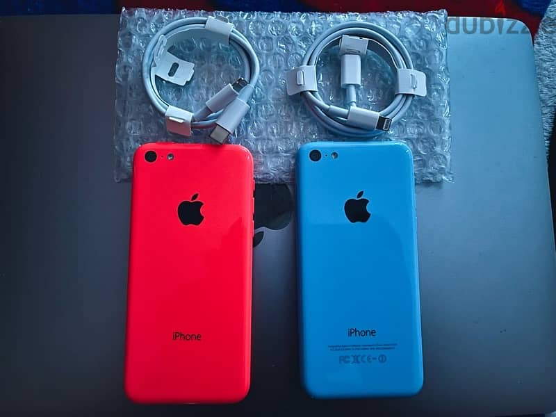 iPhone 5c 32 GB Renewed 4