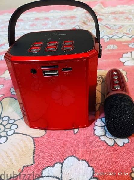 KARAOKE SPEAKER WITH MIC/microphone 4