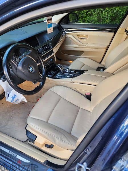 BMW 5-Series 2011 5