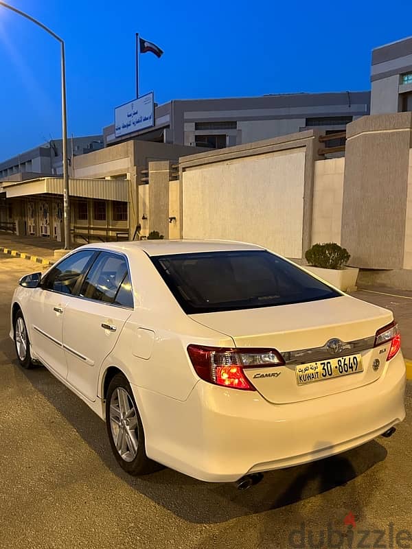 Toyota Camry 2014 6