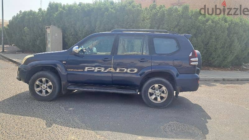 Toyota Prado 2007  V6 4X4.7 SEATRS URGENT SALE GOOD CONDITION 4