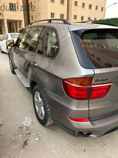 Urgent for sale-BMW-X5-Grey-2011 in Excellent condition