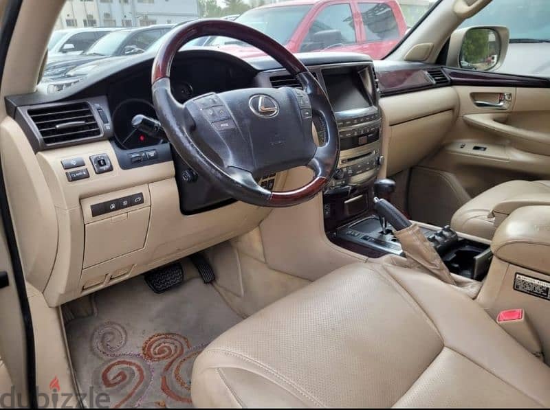 Lexus LX-Series 2009 5