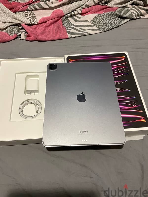 iPad Pro 6 generation 12.9 M2 512GB 5G + WiFi cellular 3