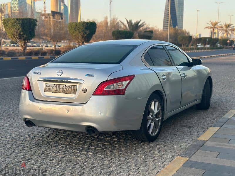 Nissan Maxima 2010 Full Option 1