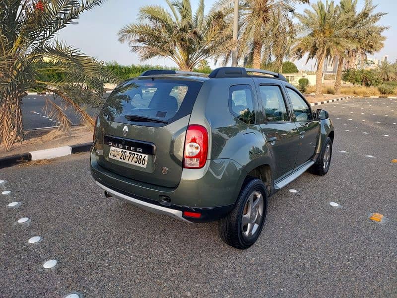 Renault Duster . 2013 6