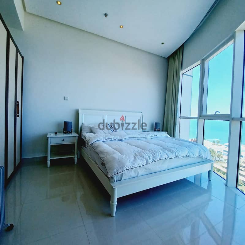 Full floor apartment with sea view for rent in Salmiya 3