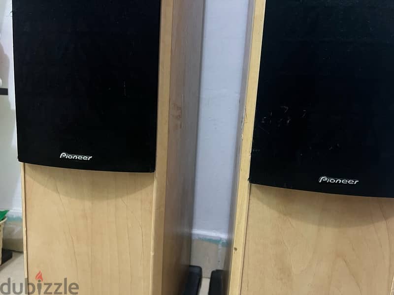 pioneer Tower speakers (2 nos ) 2