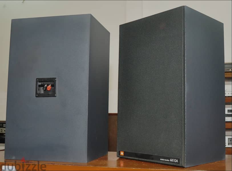 High-End Audiophile speaker JBL studio monitor 4410A 1