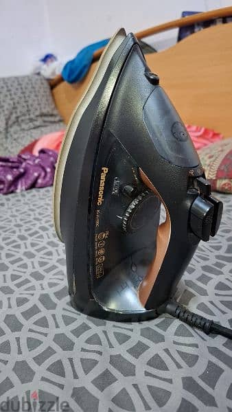 philips steam iron 2400W 0