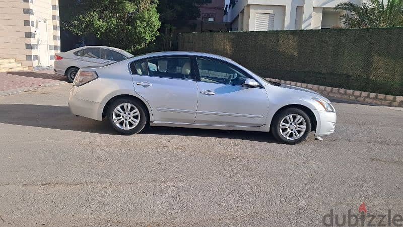 Nissan Altima 2012 V4 FAMILY USED URGENT SALE 0