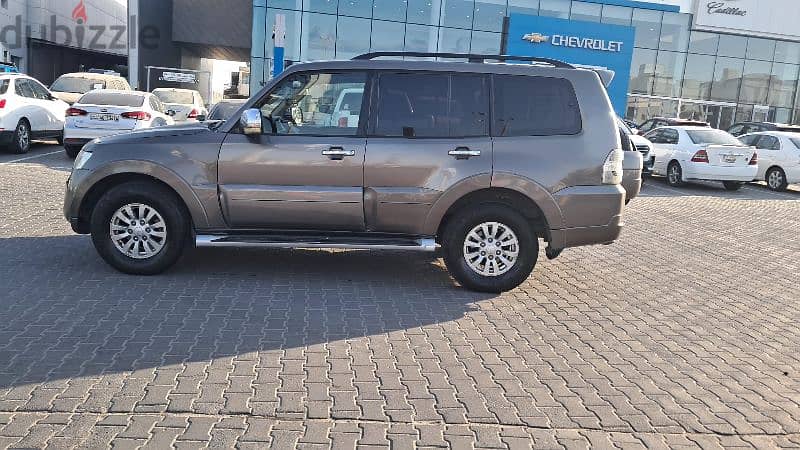 Mitsubishi Pajero 2012 3