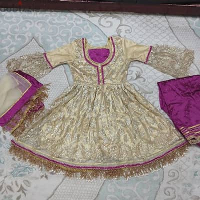 Pakistanii Indian dress for sale. small size