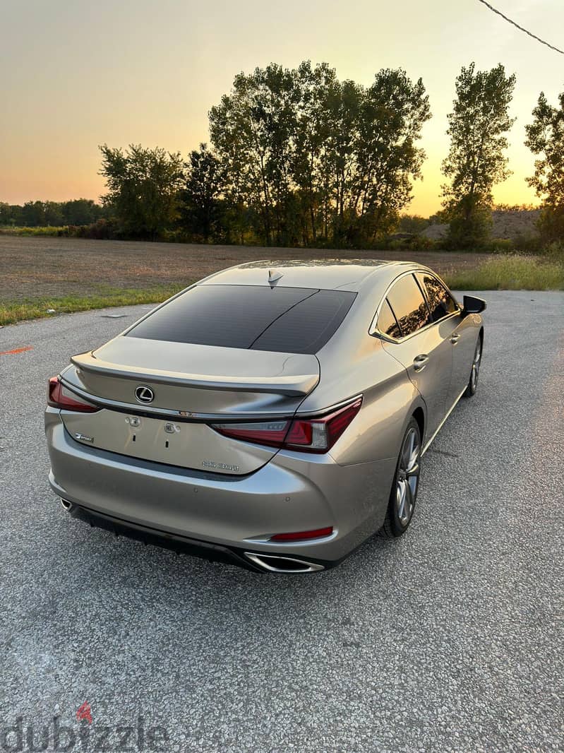 Lexus ES-Series 2021 F Sport 1