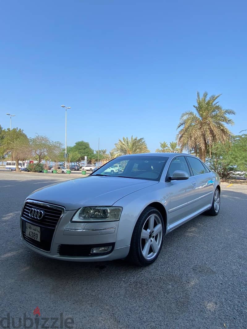 Audi A8L 2010 0