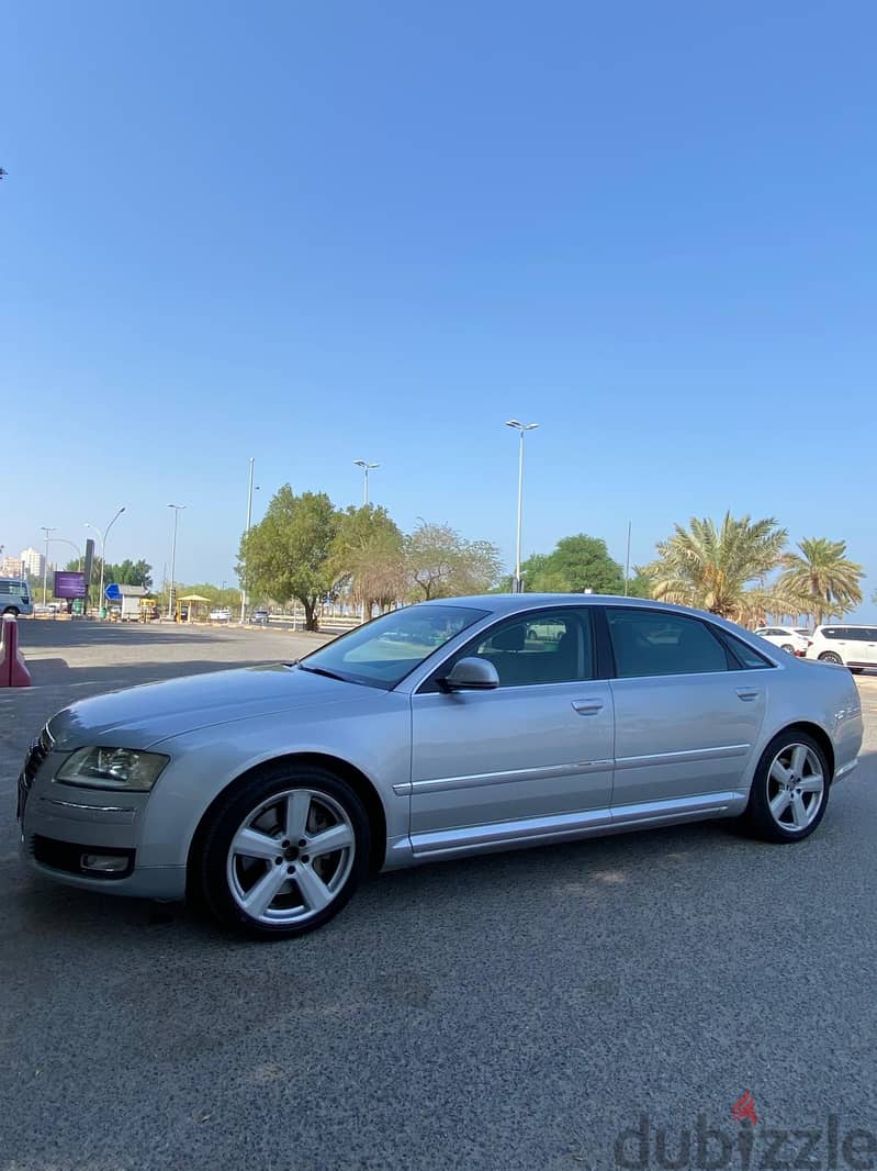 Audi A8L 2010 6