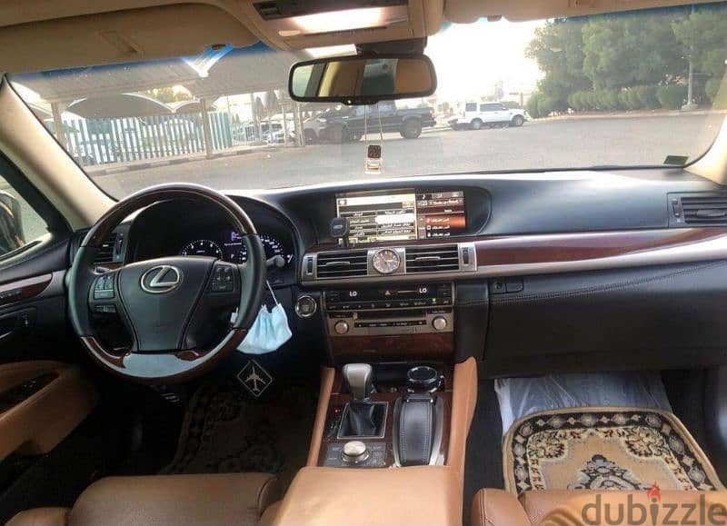 Lexus LS-Series 2015 4