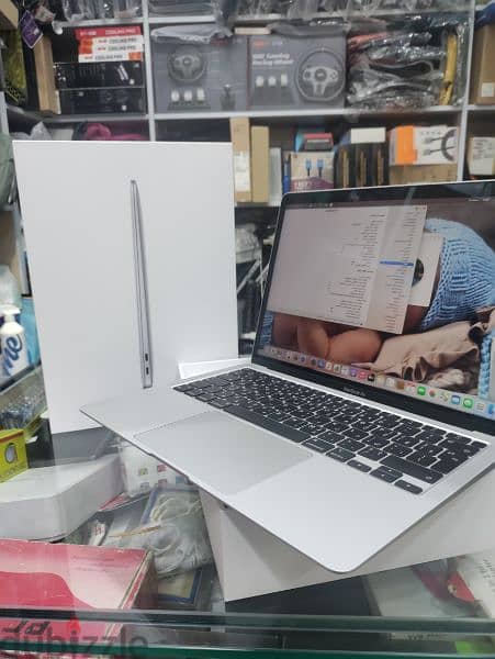 MacBook air M1 chip 8GBRAM 256 GB storage 2