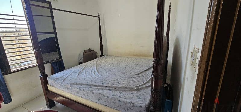 king size bed with mattress 2