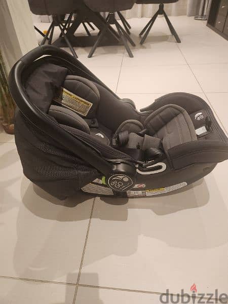 2 in 1 - Stroller + Car Seat 2