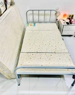 Folding Bed Availbe for Sale 0