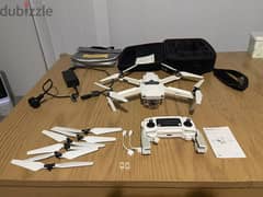 DJI Mavic Pro Apple Exclusive Alpine white Plus Extras - 3 Batteries 0