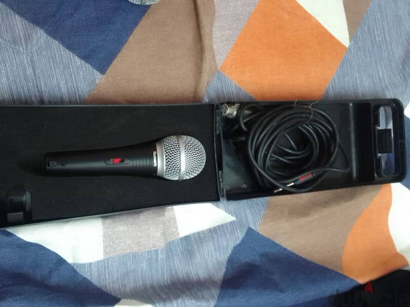 numark branew vocal microphone with cable 2