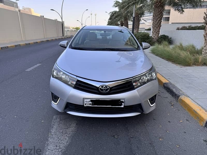 Toyota Corolla 2015 original paint (2.0 engine ) 1