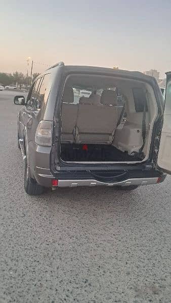 Mitsubishi Pajero 2012 8