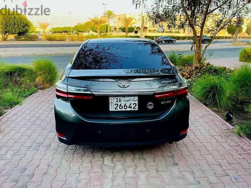 Toyota Corolla 2019 3