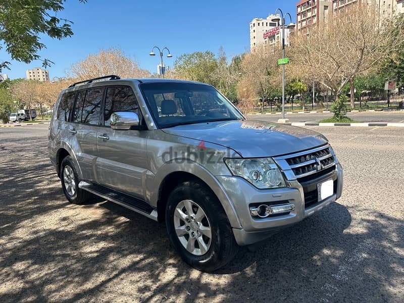 MITSUBISHI PAJERO 2020 V6 GLS 1