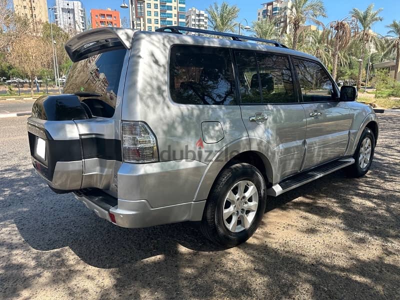 MITSUBISHI PAJERO 2020 V6 GLS 3