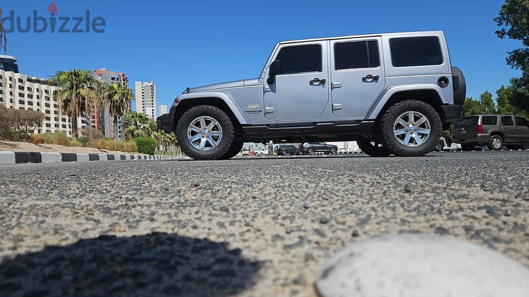 Jeep Wrangler 2015 Sahara 4