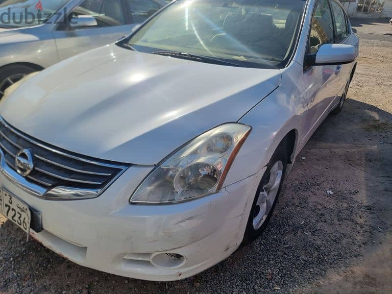 Nissan Altima 2011 1