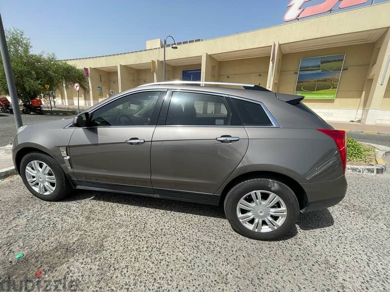 Cadillac SRX 2012 1