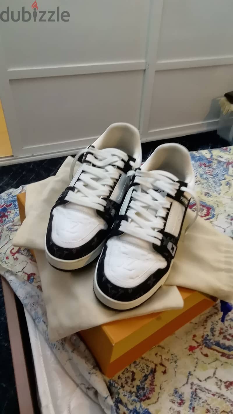 LV TRAINER SNEAKER(BLACK) 1