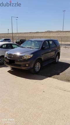 Toyota Fortuner 2012 0