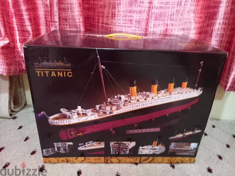 Lego Titanic 9090pcs Brand New 0