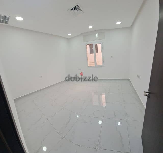 very nice clean big villa flat in Abu Fatera 2